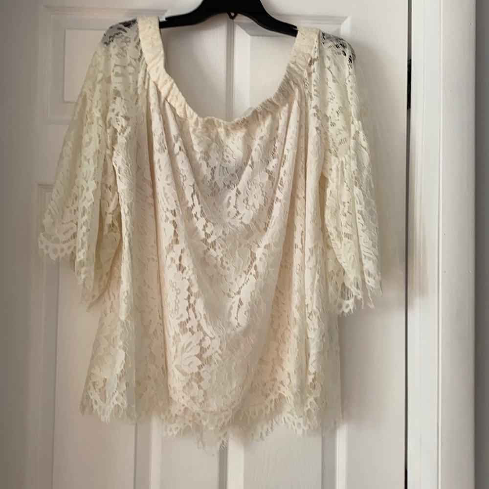 Jessica Simpson 1X lace top